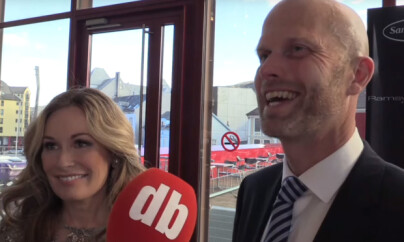 image: De lever av å tipse andre, men bruker selv designerklær og bestiller store familiereiser